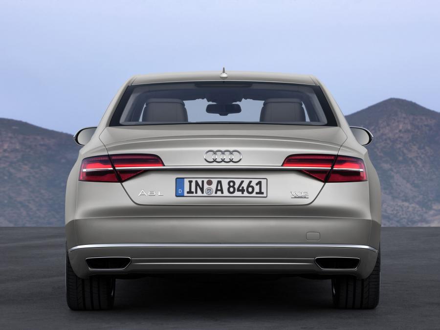  Audi A8L W12 Quattro (D4) 2013 года  (WW) (фото 20 из 24)